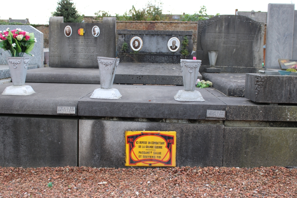Belgian Graves Veterans La Hestre #4