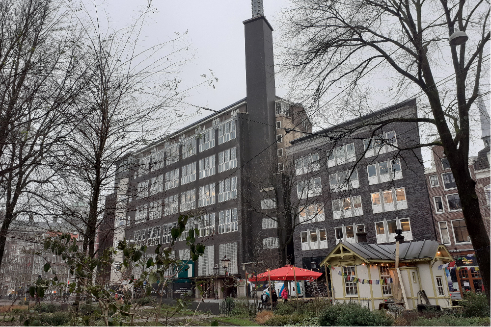 Krantenboulevard Nieuwezijds Voorburgwal #6