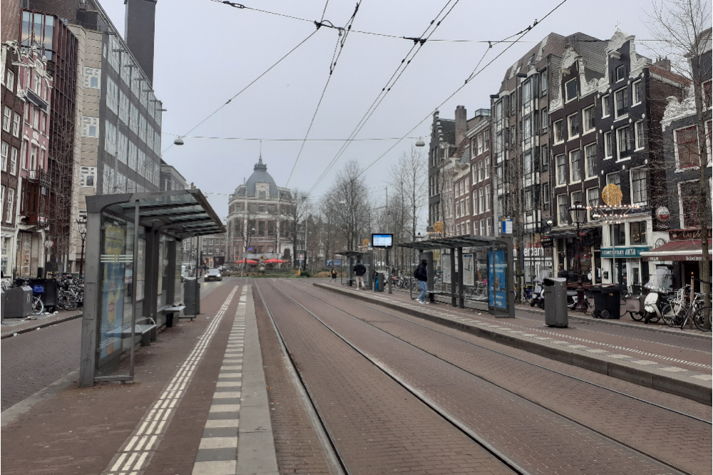 Krantenboulevard Nieuwezijds Voorburgwal #7