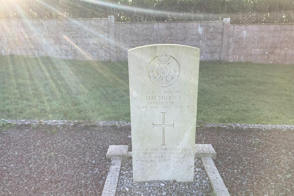 Oorlogsgraven van het Gemenebest Montreuil-sur-Mer #4