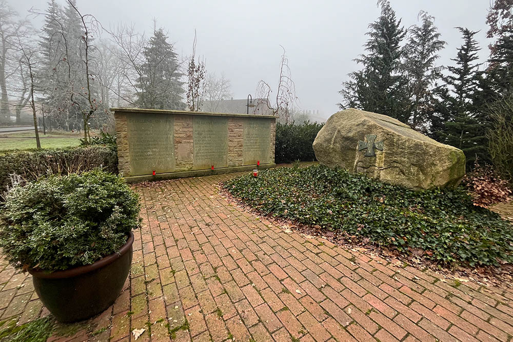 War Memorial Heitel