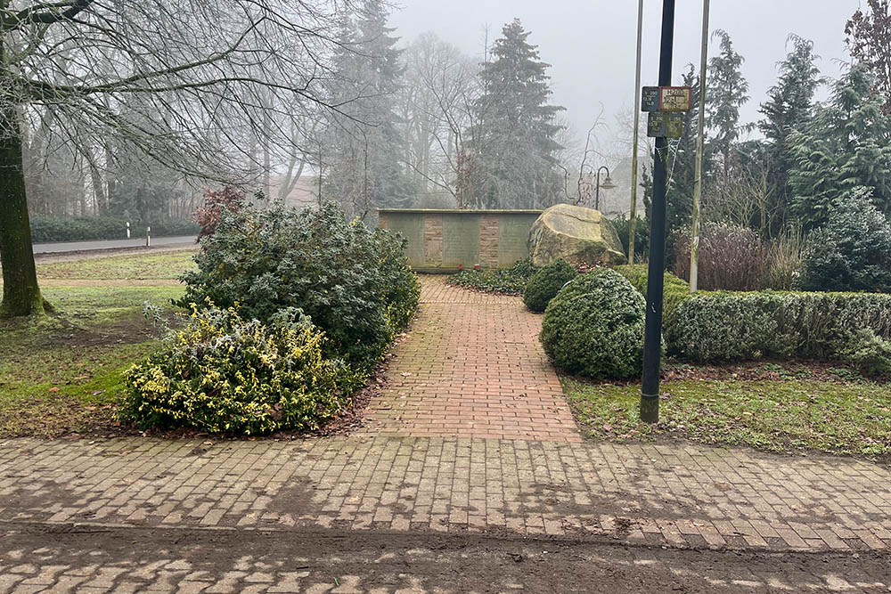 War Memorial Heitel #2