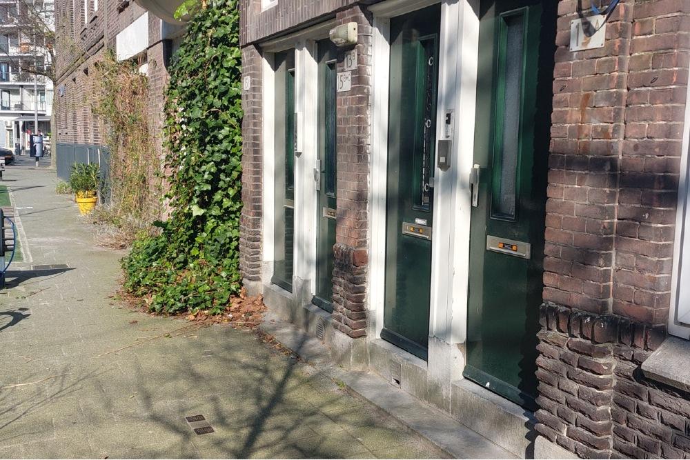 Stolpersteine Frank van Borselenstraat 13b #4