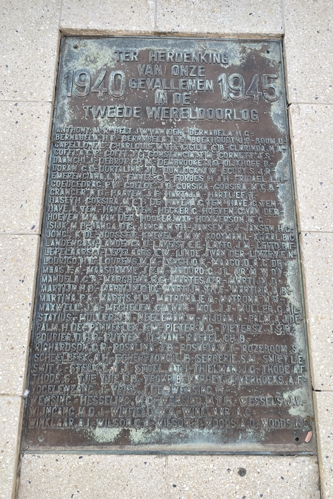 War Memorial Bonaire #2