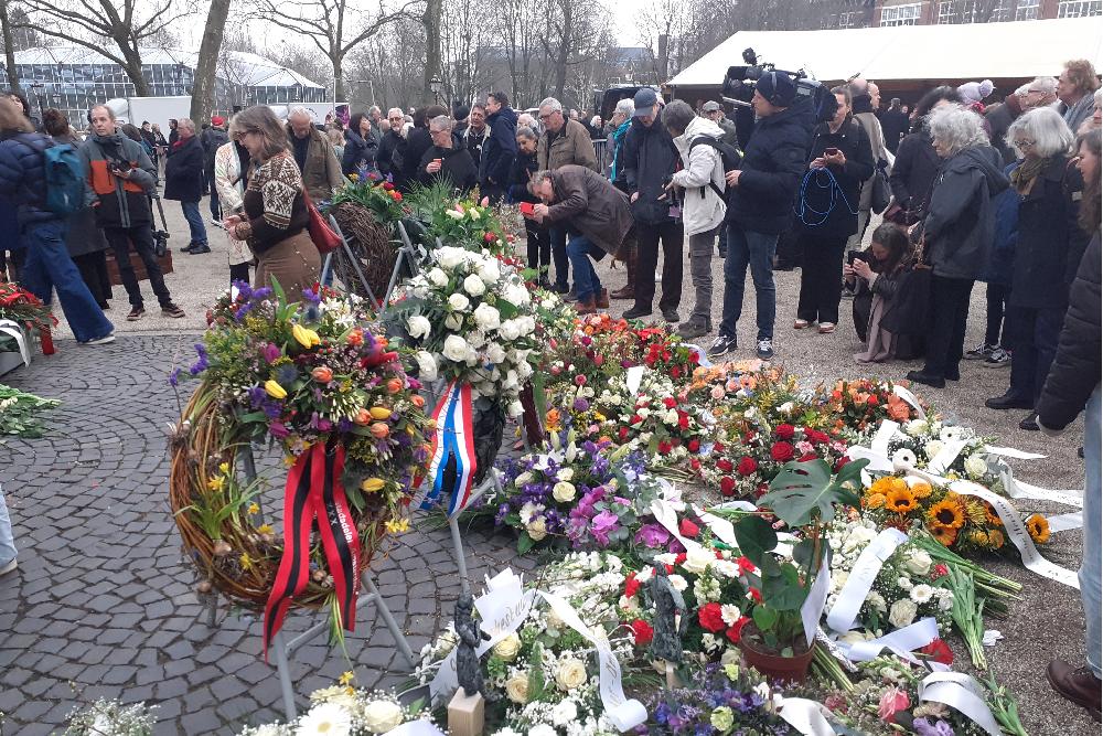 Monument 'De Dokwerker' #4