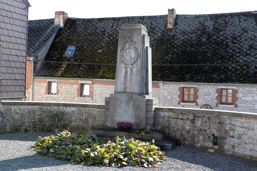 Oorlogsmonument Solre-Saint-Géry #2