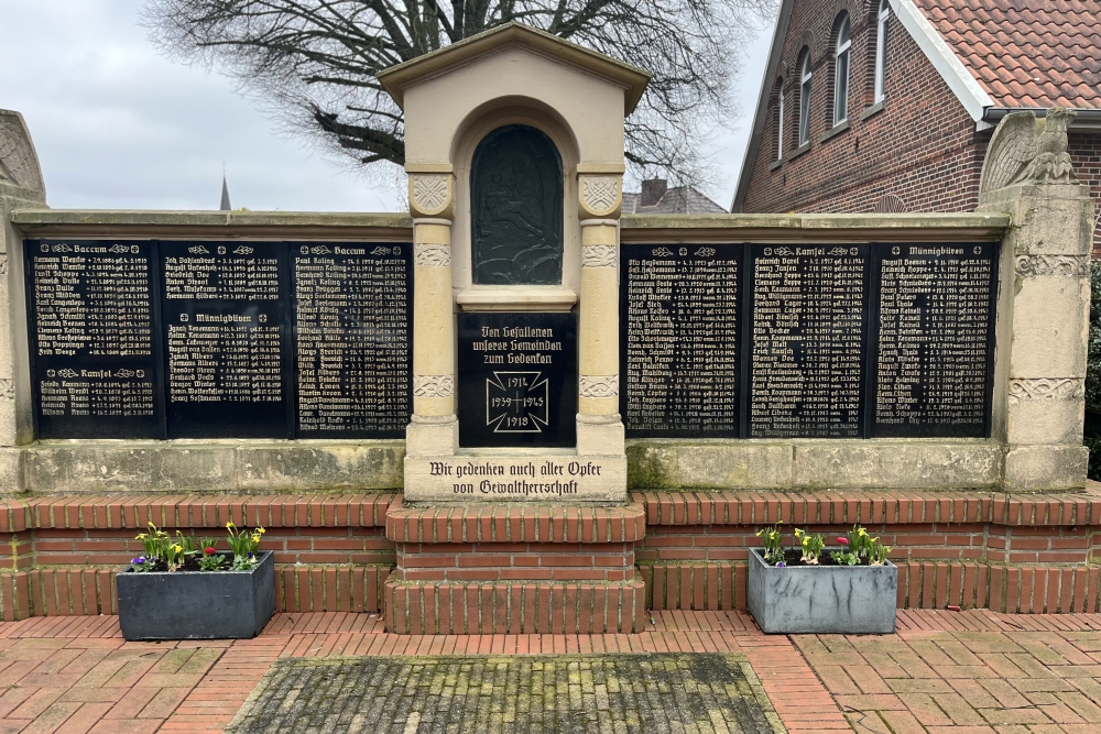 Oorlogsmonument Baccum #2