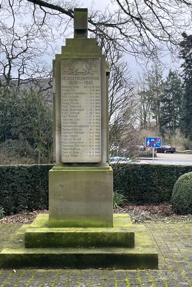 War Memorial Thuine #3