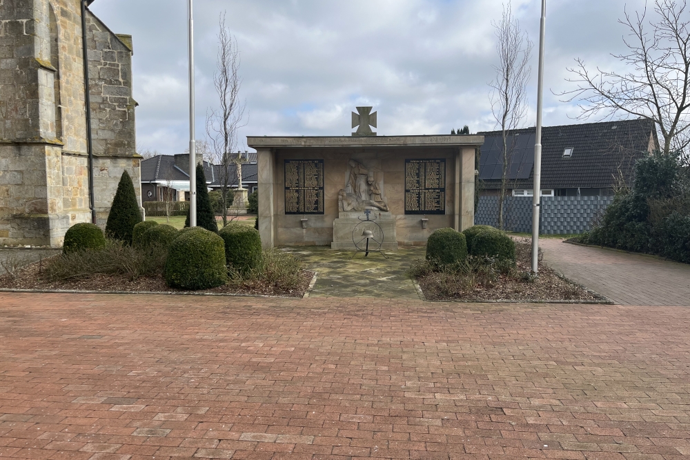 Oorlogsmonument Beesten #1
