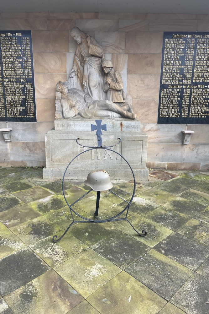 Oorlogsmonument Beesten #2