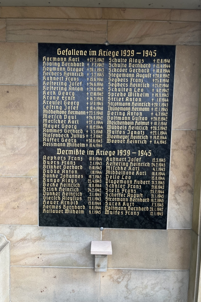 Oorlogsmonument Beesten #4