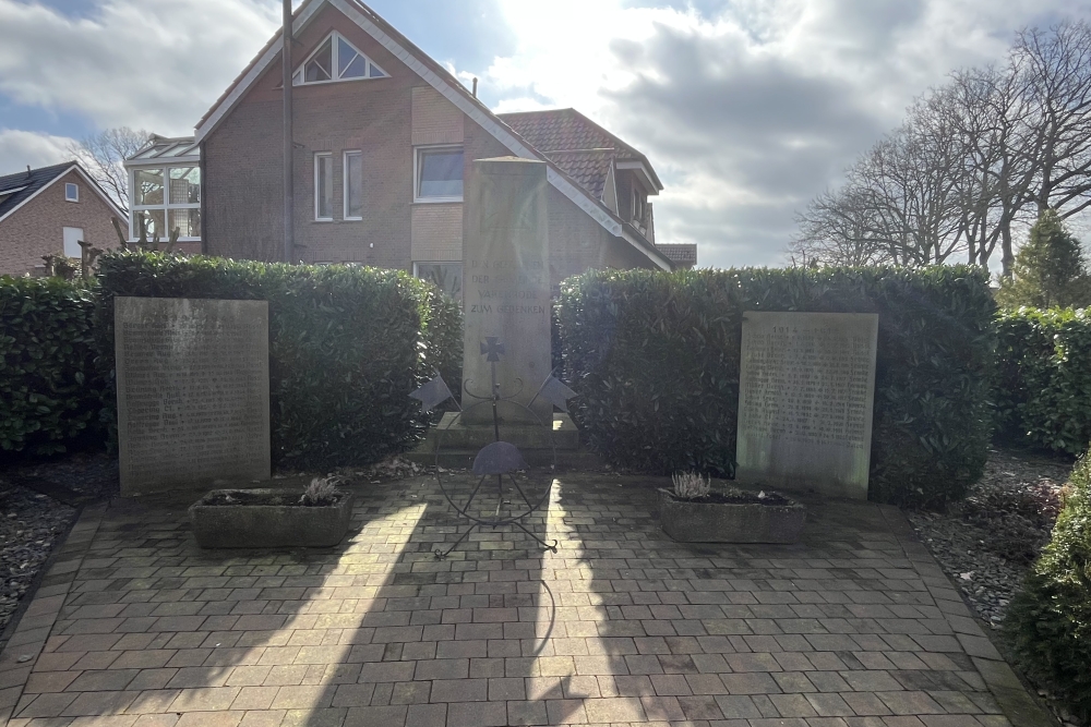 War Memorial Varenrode #1