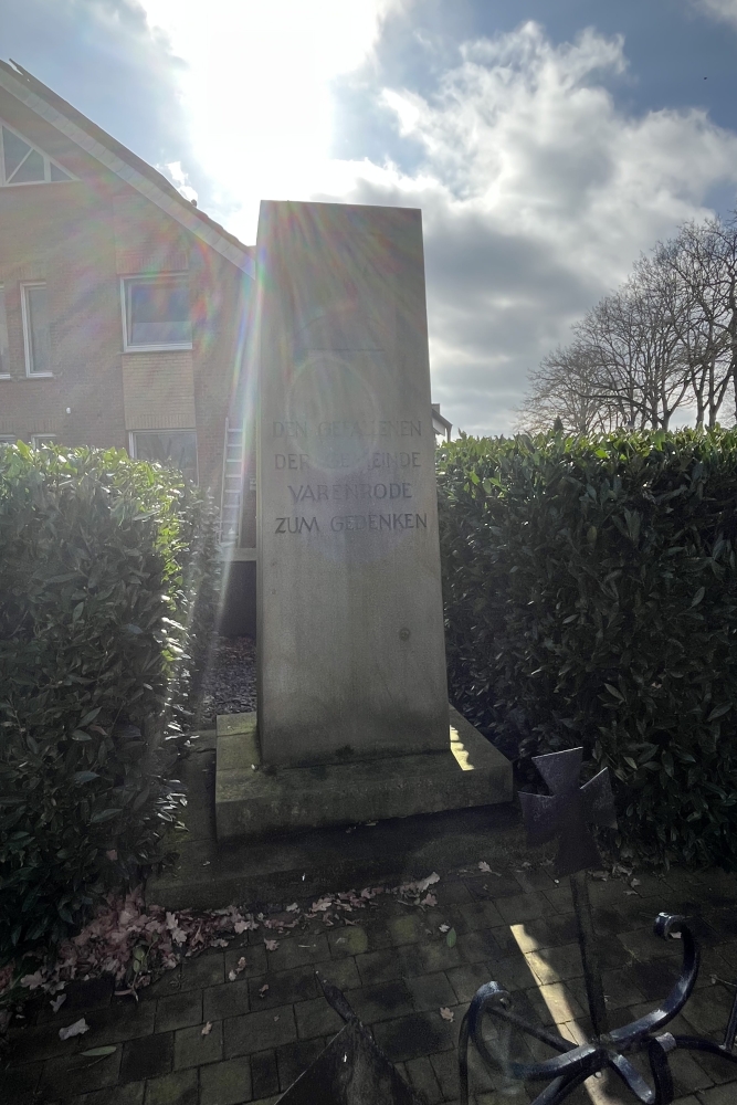 War Memorial Varenrode #4