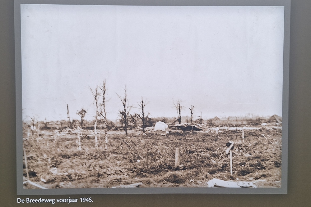 Historical Panel September 1944: Evacuation of Breedeweg Groesbeek #4