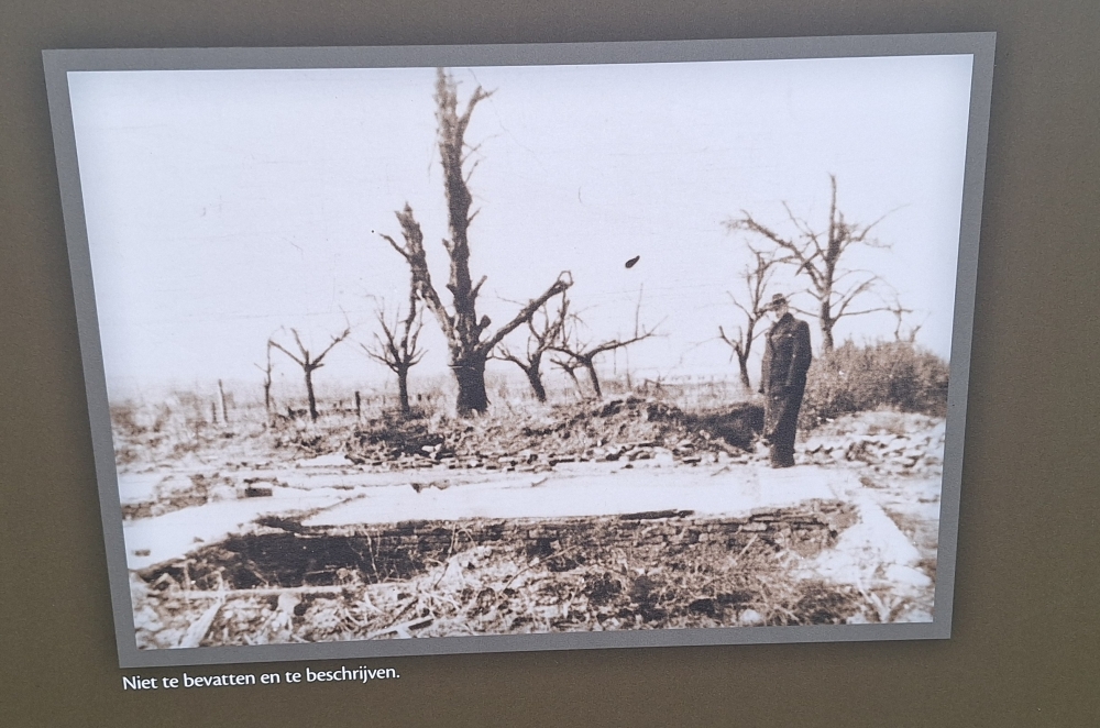 Historical Panel September 1944: Evacuation of Breedeweg Groesbeek #8