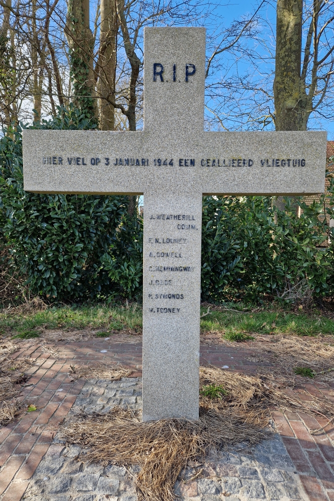 Monument Bemanning Lancaster JA902 JO-D Emmeloord #2