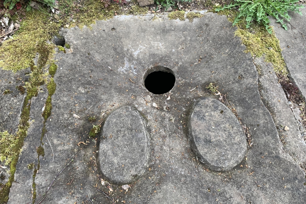 Officierslatrine Fort Chaudfontaine #1