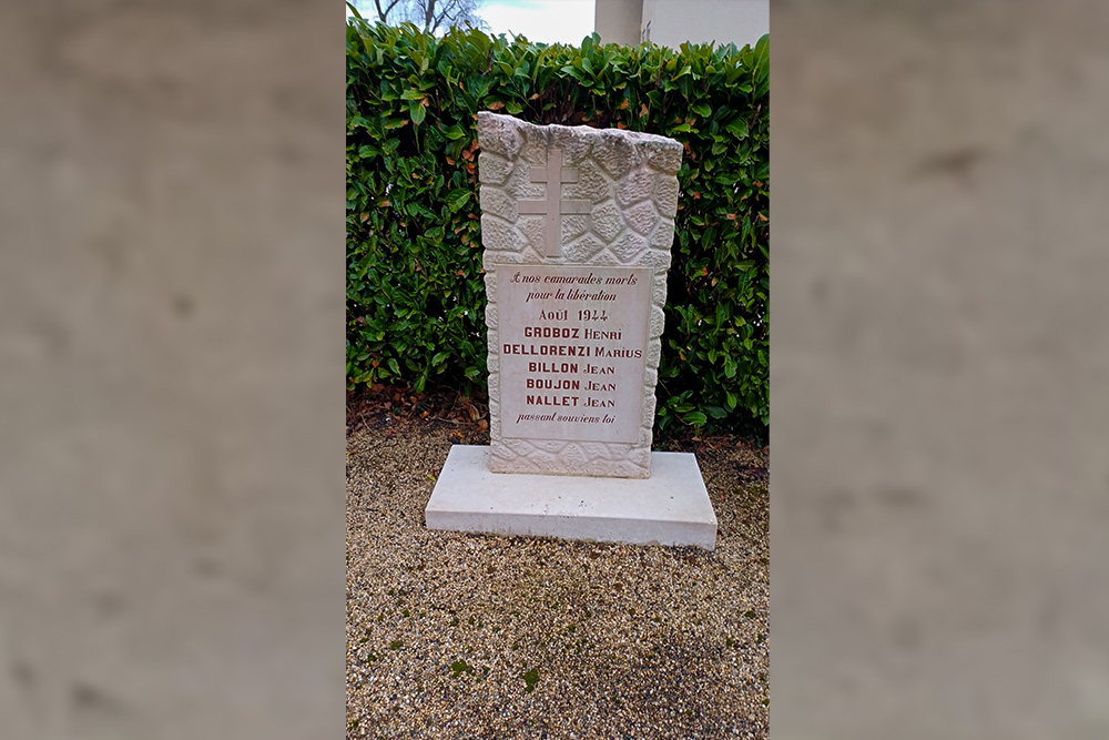 War Memorial Saint-Étienne-du-Bois #4