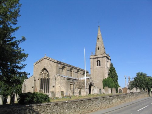 Commonwealth War Graves St. Andrew Churchyard