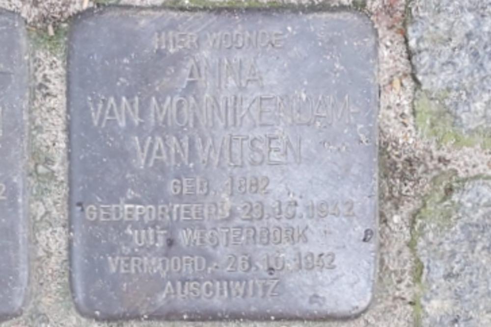 Stolpersteine Komijnsteeg 9 #4