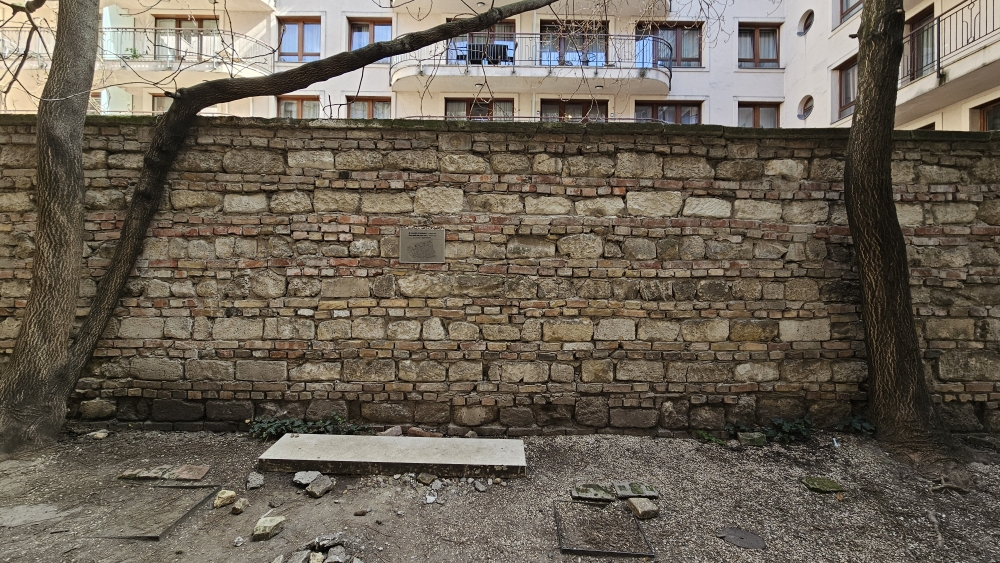 Ghetto Memorial Wall Budapest #1