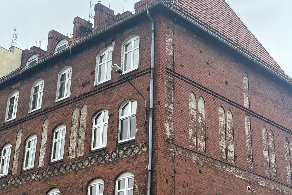 Kogel en Granaatinslagen Kręta 26 Wroclaw #1