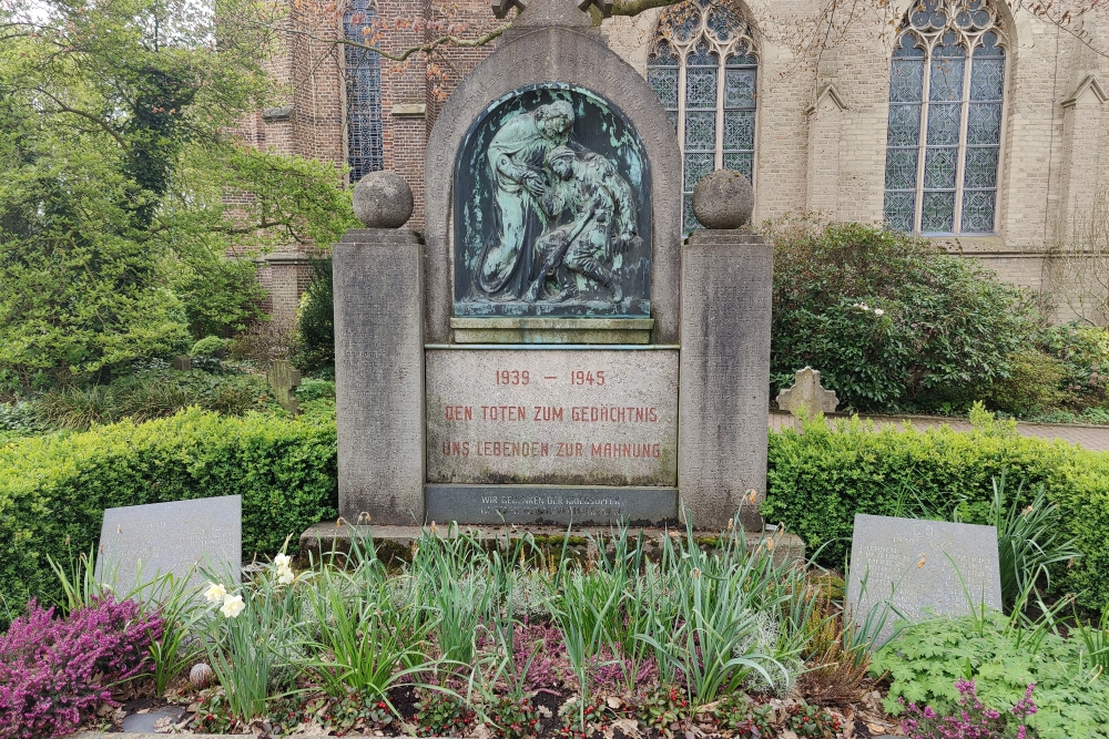 War Memorial Born-Brüggen #1