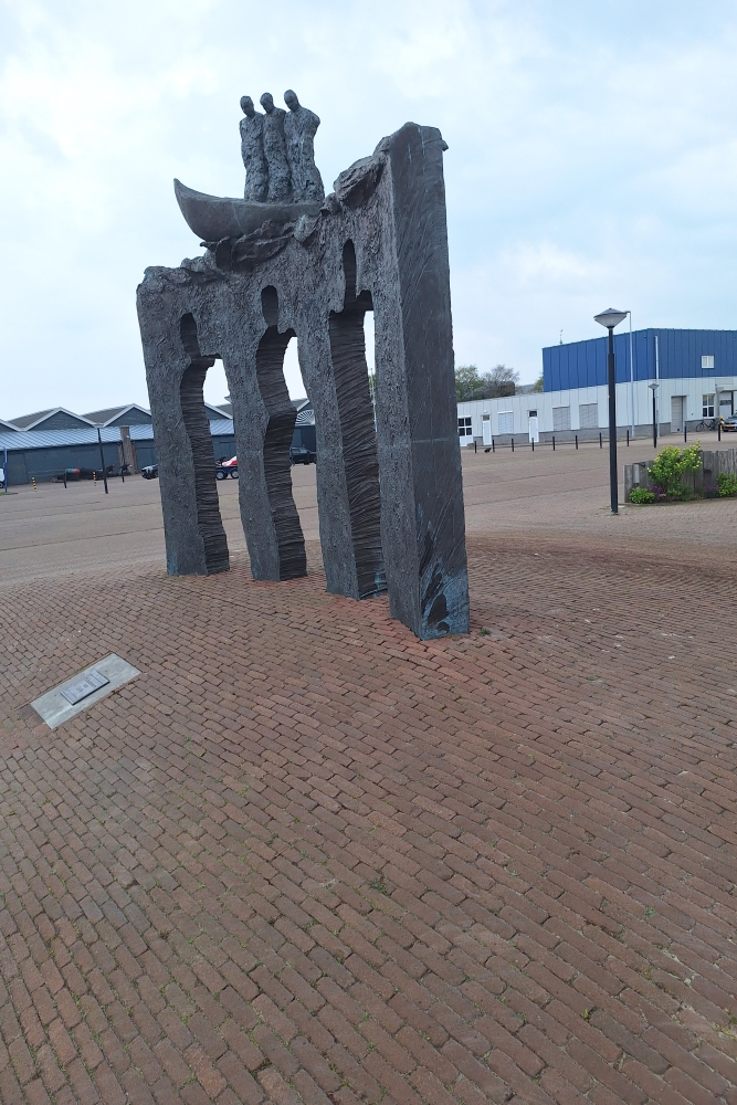 Memorial 'Shadows of Light' #3