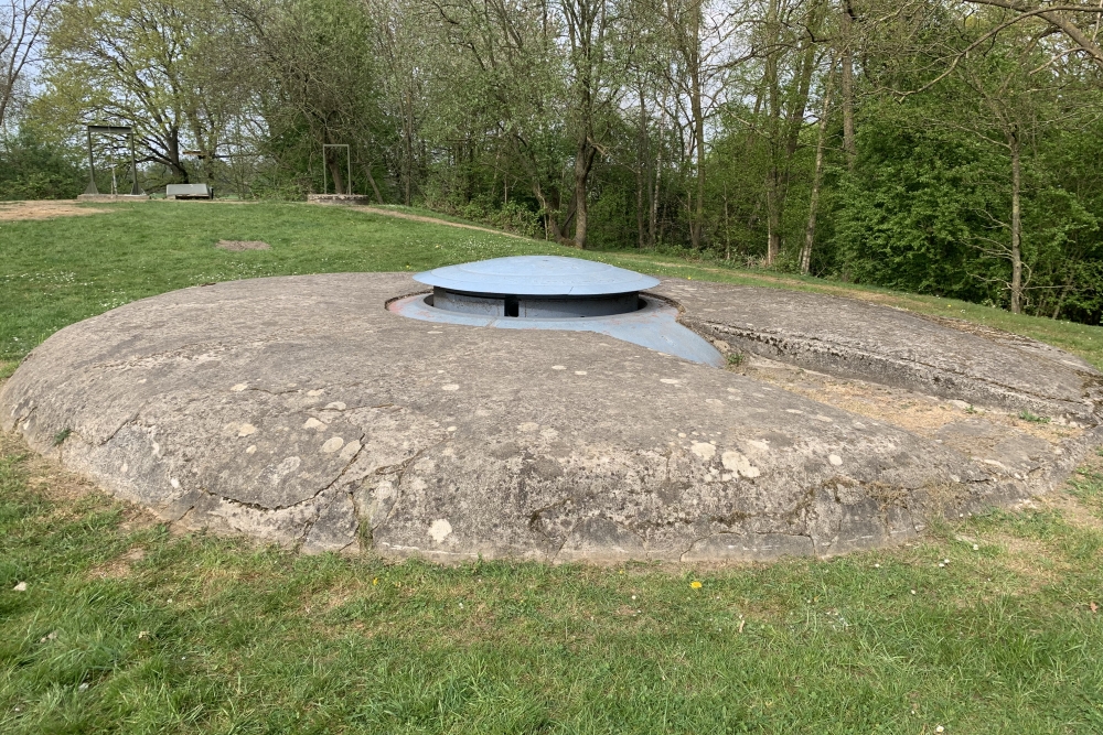 Koepel met 75 mm kanon fort Barchon #1