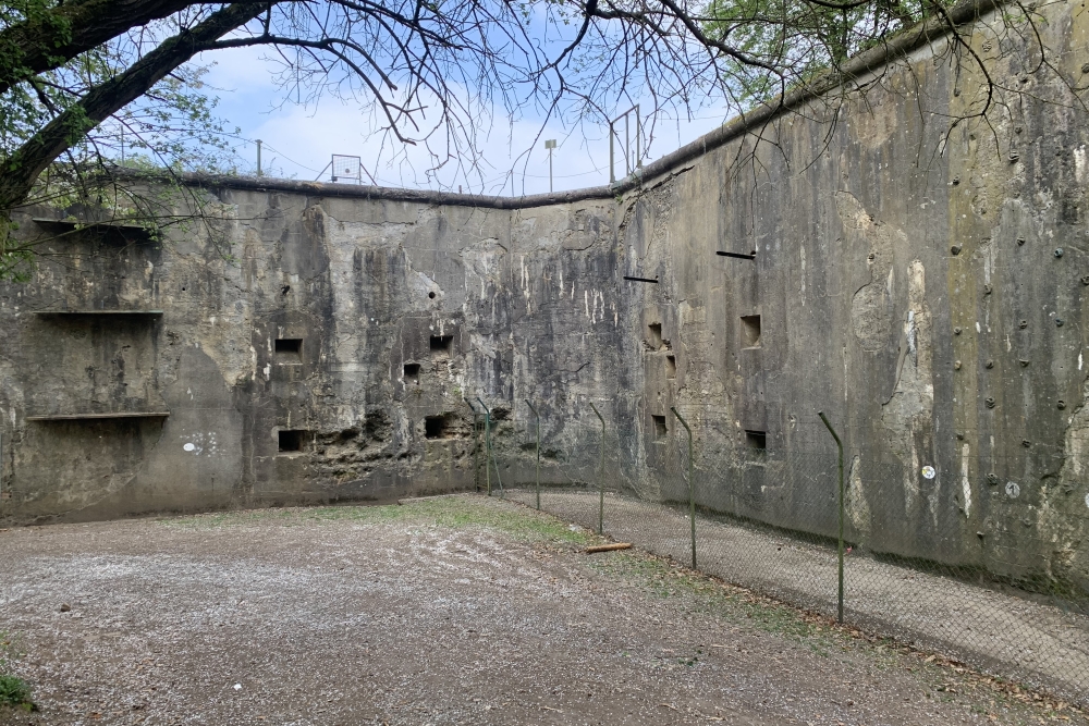 Contrescarpe fort Barchon #1