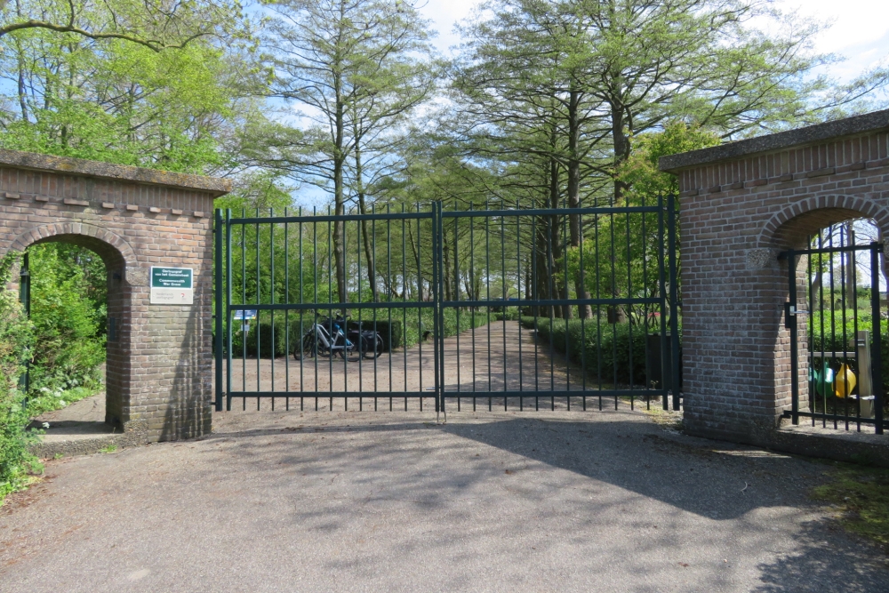 Oorlogsgraf van het Gemenebest Nieuw-Helvoet #1
