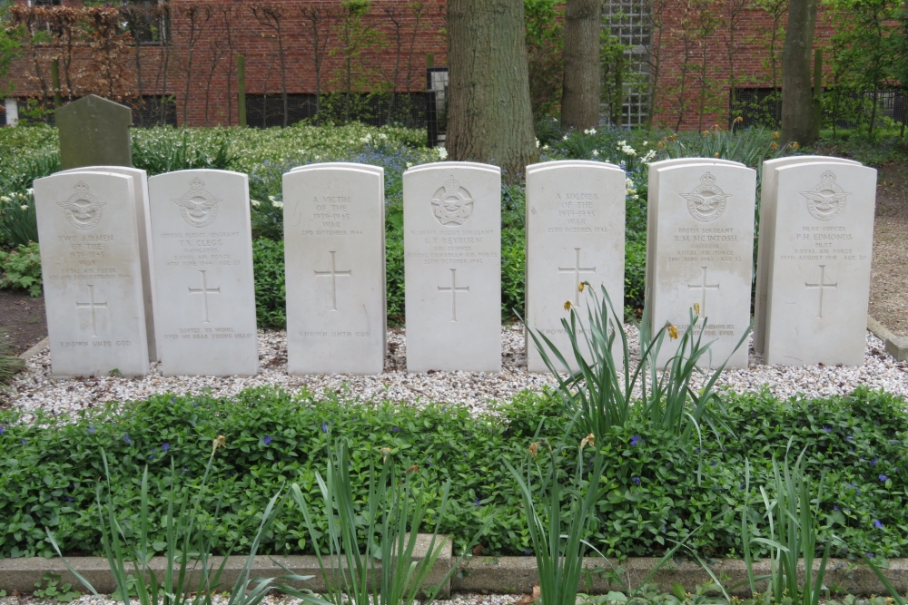 Oorlogsgraven van het Gemenebest Rockanje #3