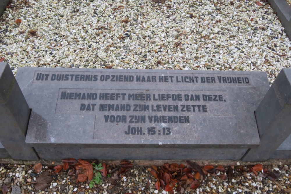 Nederlandse Oorlogsgraven Zwartewaal #2