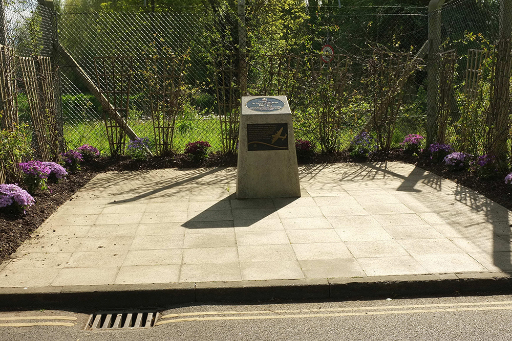 Memorial Sir Wallis Barnes & Road Research Laboratory