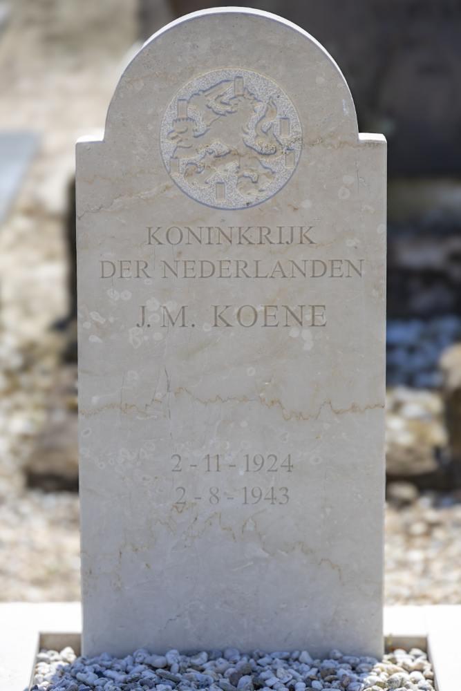 Dutch War Grave Dutch Reformed Cemetery Ter Heijde #4