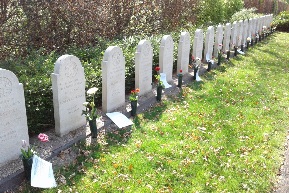Dutch War Graves Dubbeldam #2