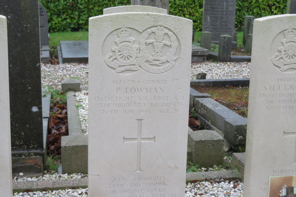 Commonwealth War Graves Zwartewaal #7