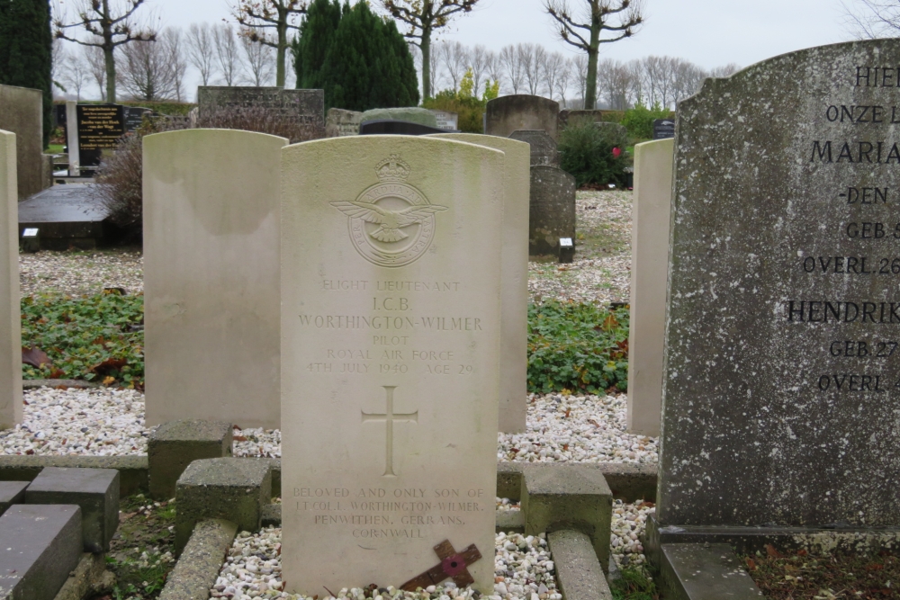 Commonwealth War Graves Zwartewaal #3