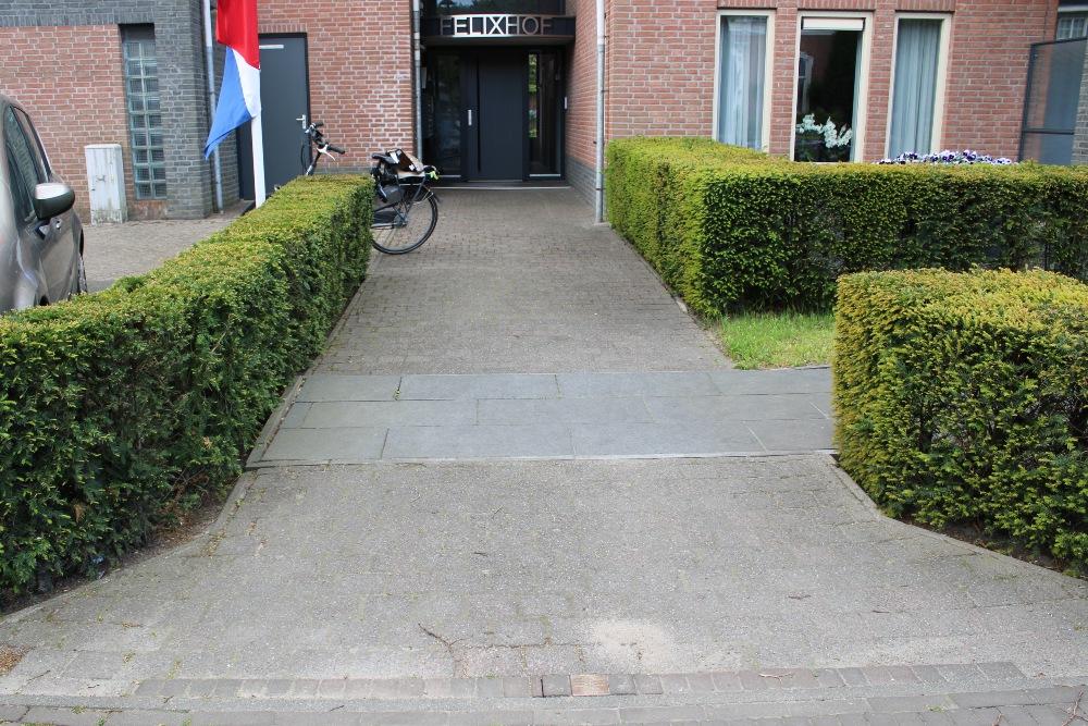 Stumbling Stone Kreitenmolenstraat 42 #2