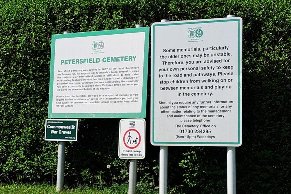 Oorlogsgraven van het Gemenebest Petersfield Cemetery