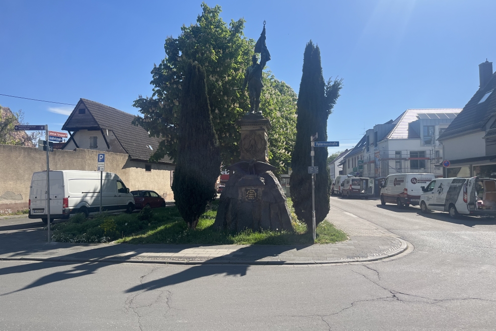 War Memorial Pfeddersheim 