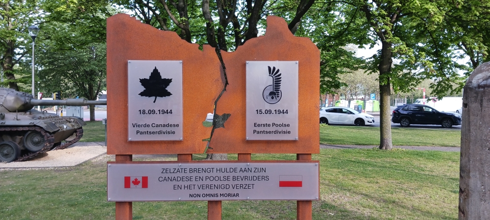 Gedenkteken voor de bevrijders van Zelzate #1