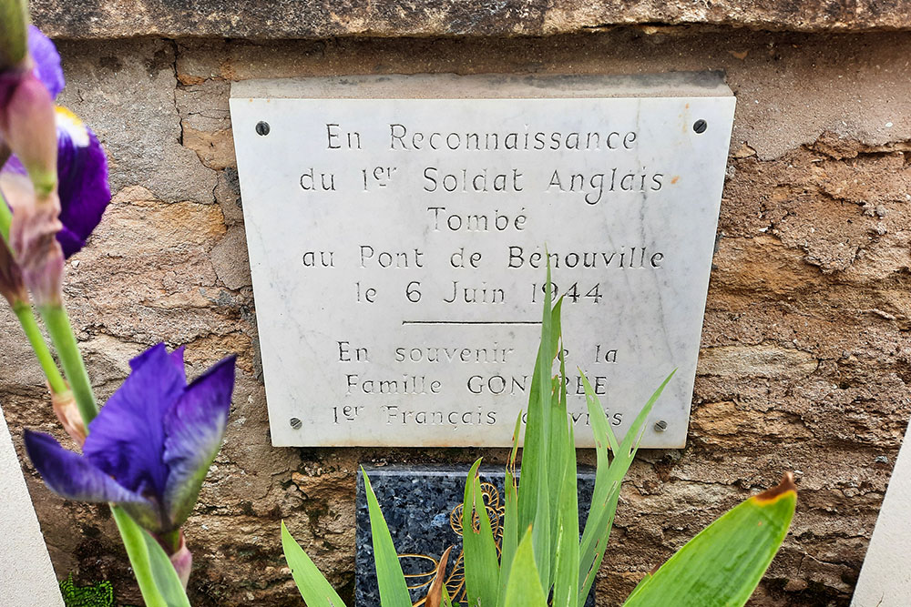 Oorlogsgraven van het Gemenebest Ranville #3