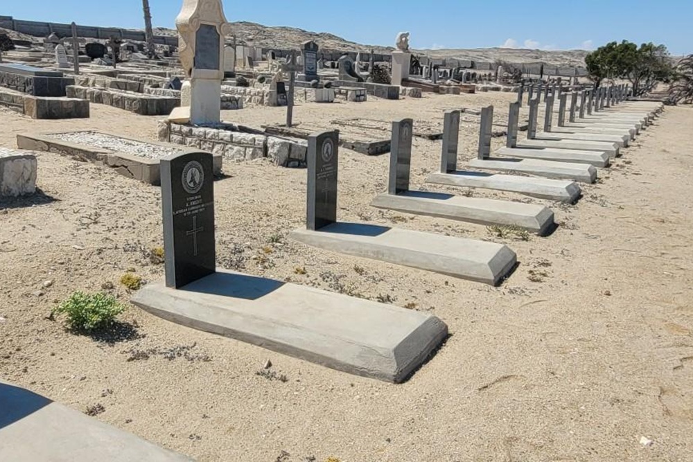Oorlogsgraven van het Gemenebest Luderitz Municipal Cemetery #2