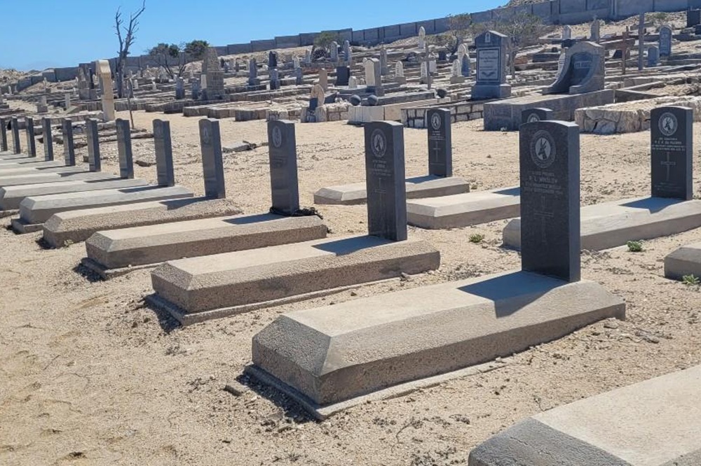 Oorlogsgraven van het Gemenebest Luderitz Municipal Cemetery #3
