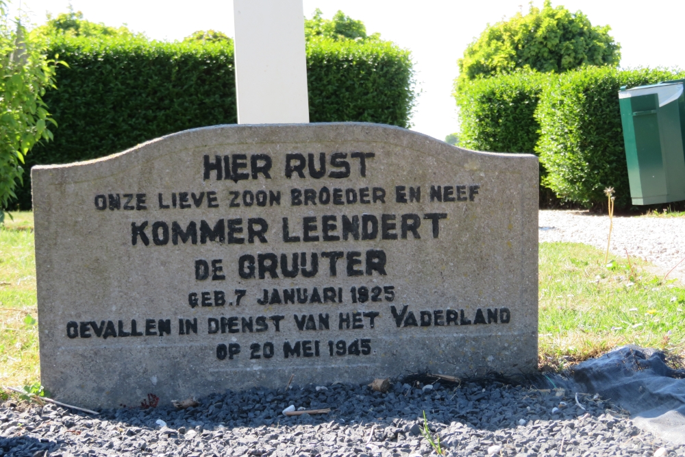 Cemetery Heenvliet #3