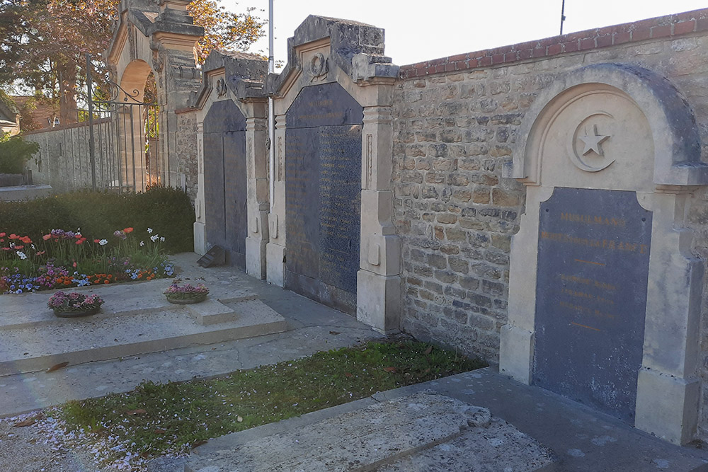 Monument Begraafplaats Saint-Aubin-sur-Mer