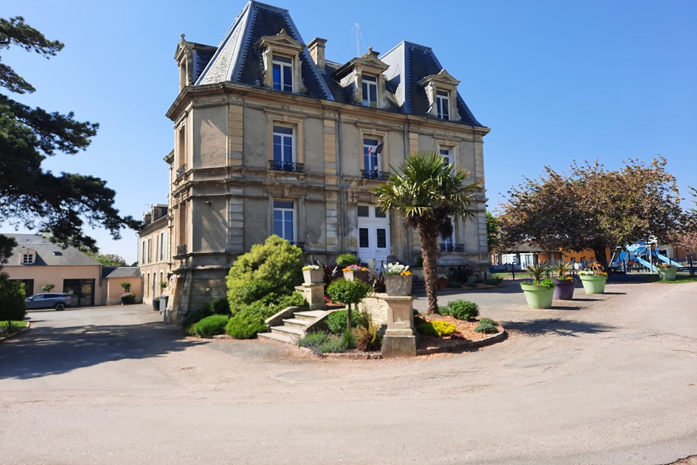 Memorials Headquarter Third Division and Field Hospital Hermanville-sur-Mer #7