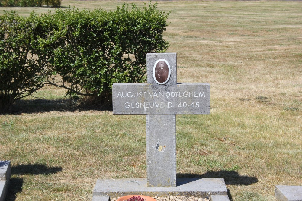 Belgisch Oorlogsgraf Hansbeke	 #2