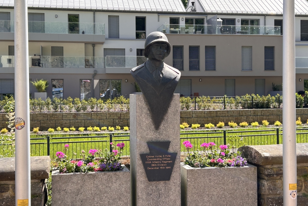 Monument Kolonel Hurley E. Fuller